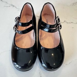 Toddler dress shoes. Black. Size 8